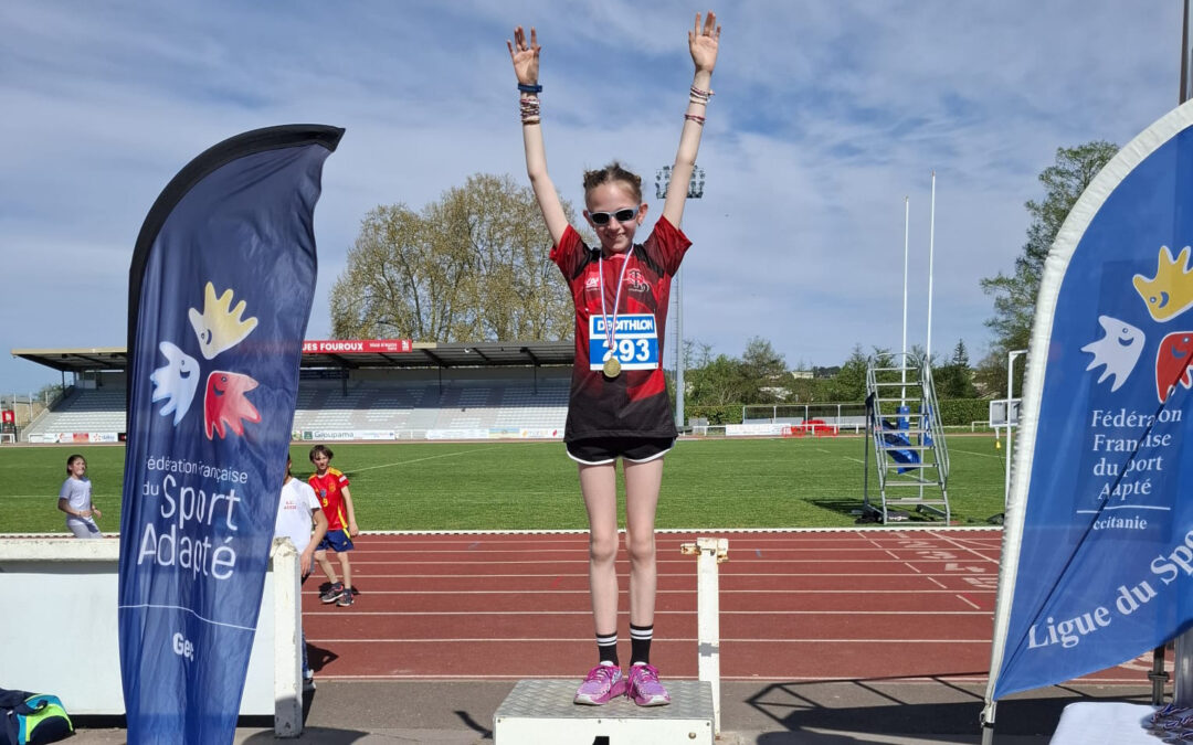 LÉA, NOUVELLE CHAMPIONNE RÉGIONALE DE PARA-ATHLÉTISME SAJ ! 🏆